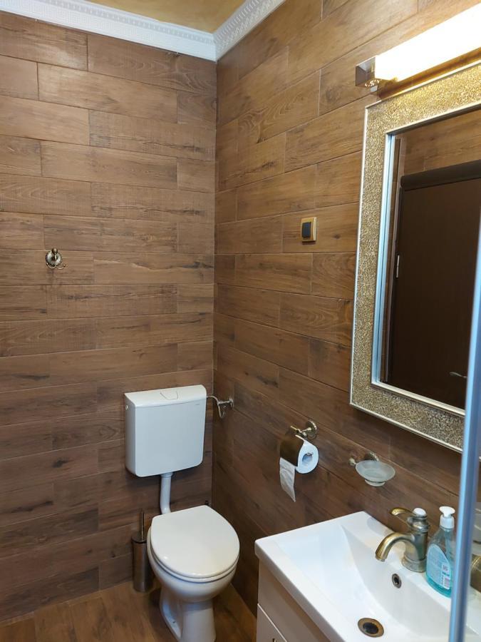 Exclusive Apartment *